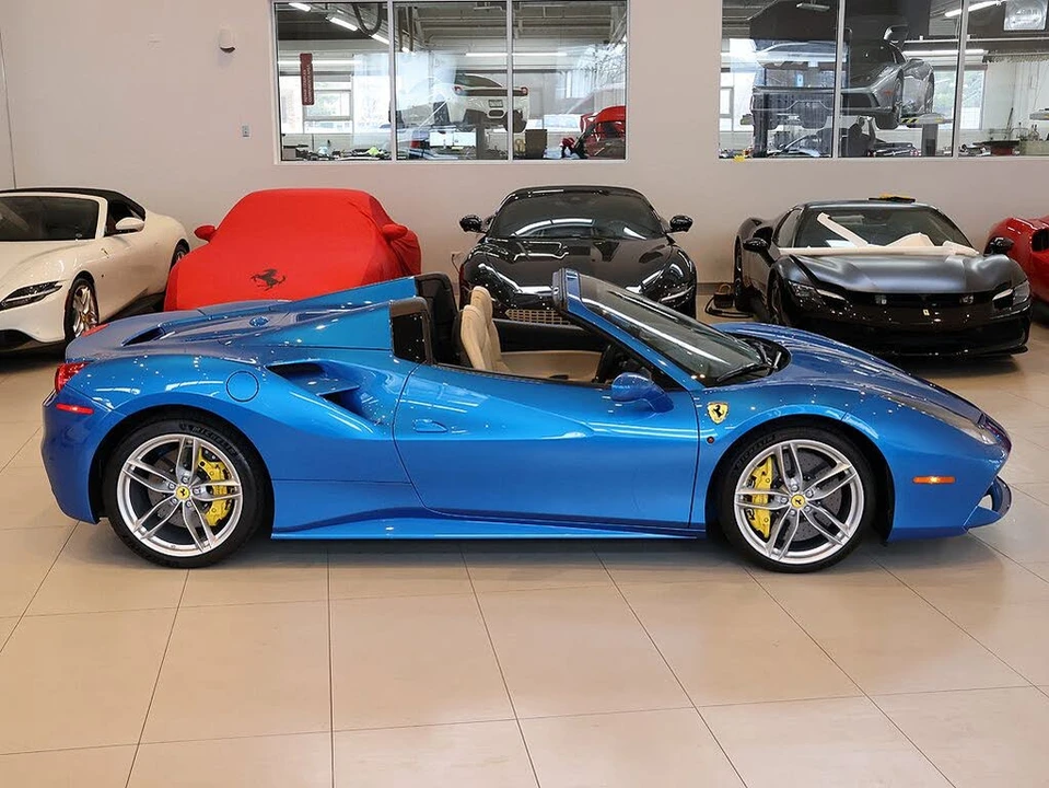 2017 Ferrari 488 Spider - Image 24 of 31