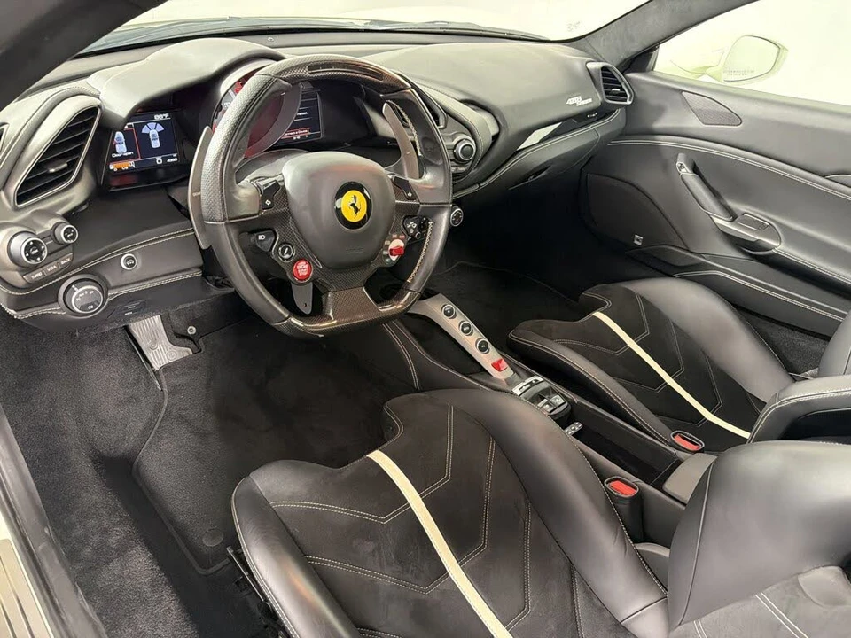 2017 Ferrari 488 Spider - Image 4 of 31