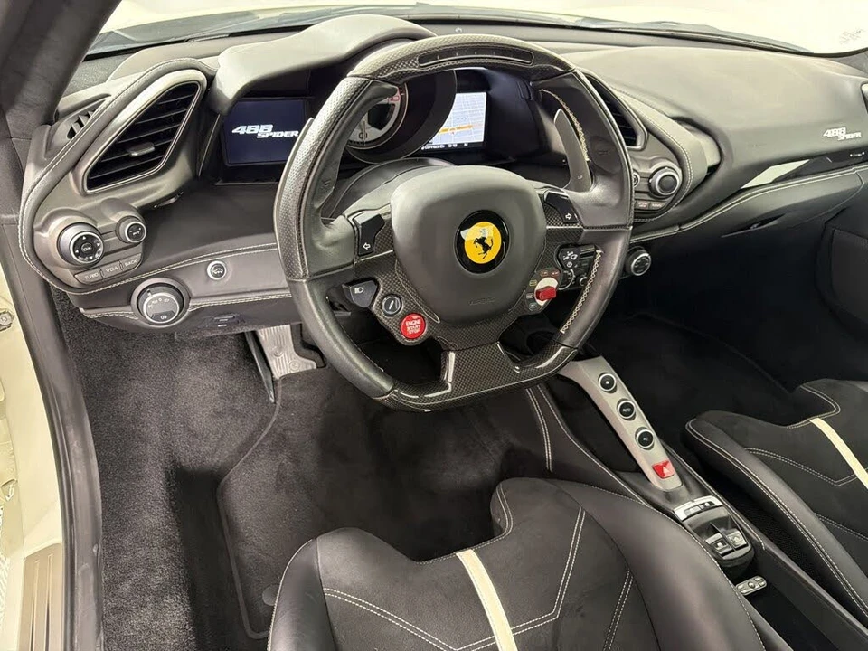2017 Ferrari 488 Spider - Image 28 of 31