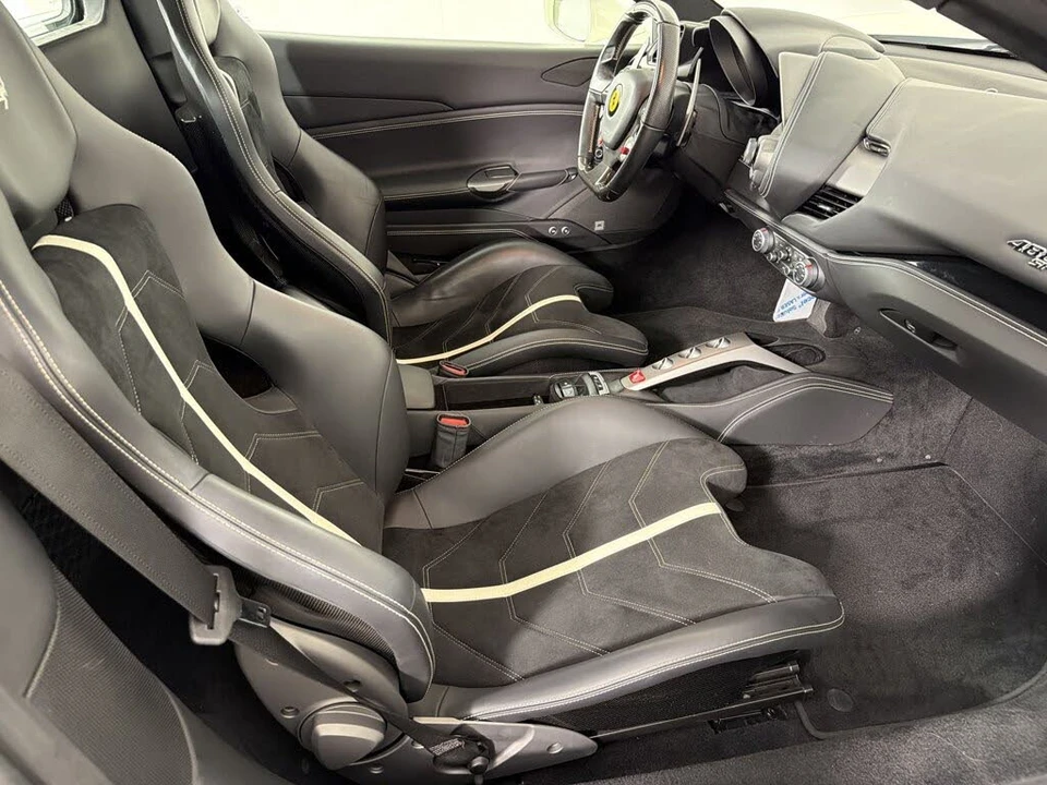 2017 Ferrari 488 Spider - Image 31 of 31