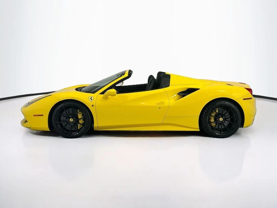 2017 Ferrari 488 Spider - Image 8 of 31
