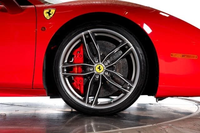 2017 Ferrari 488 Spider - Image 28 of 31