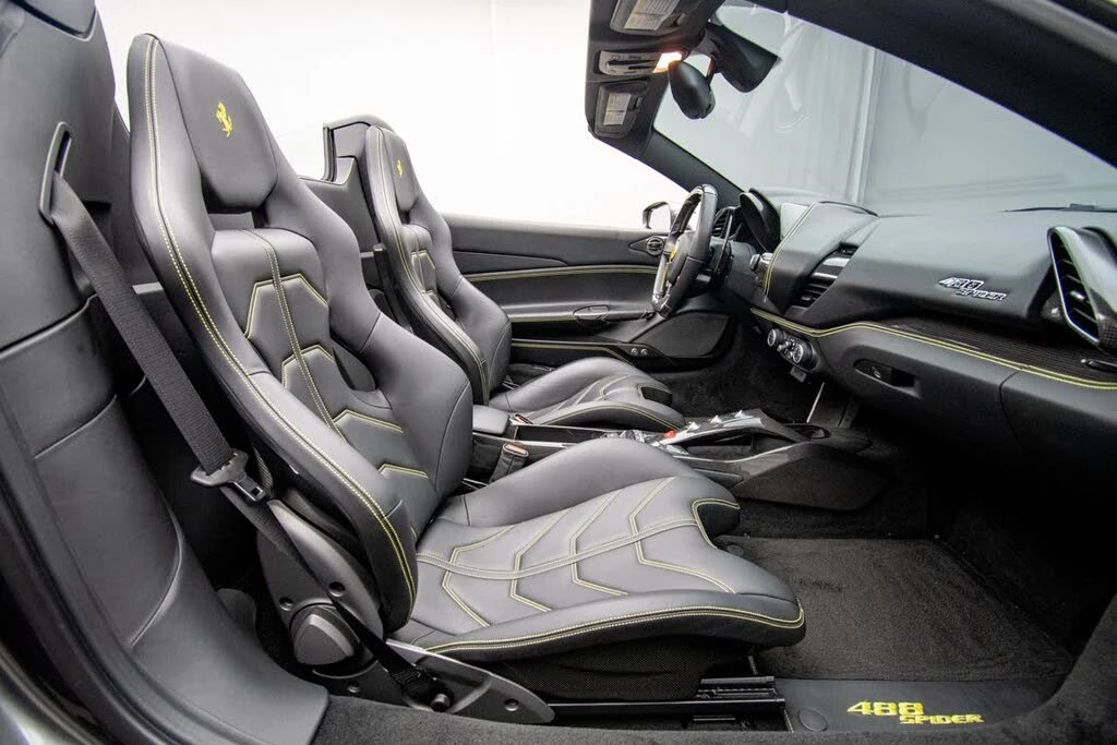 2017 Ferrari 488 Spider - Image 21 of 31