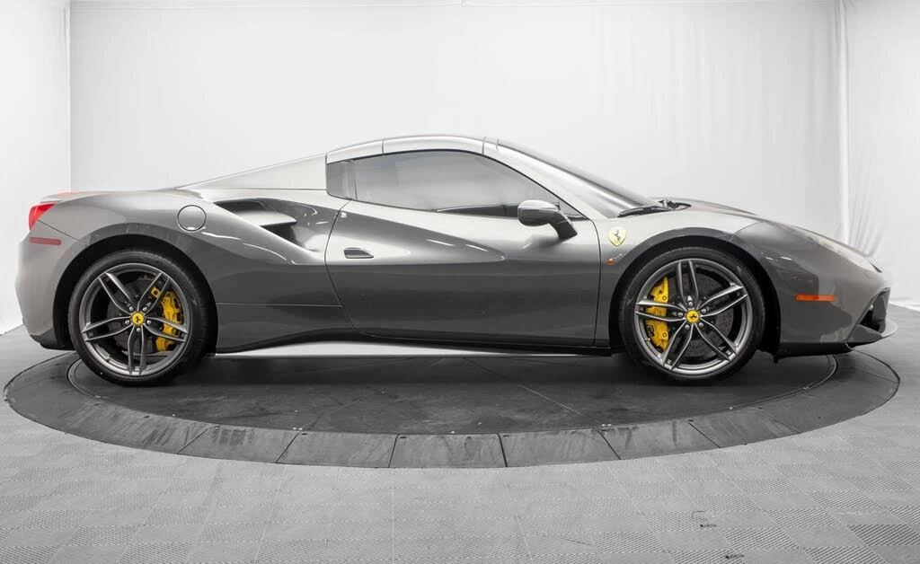 2017 Ferrari 488 Spider - Image 16 of 31