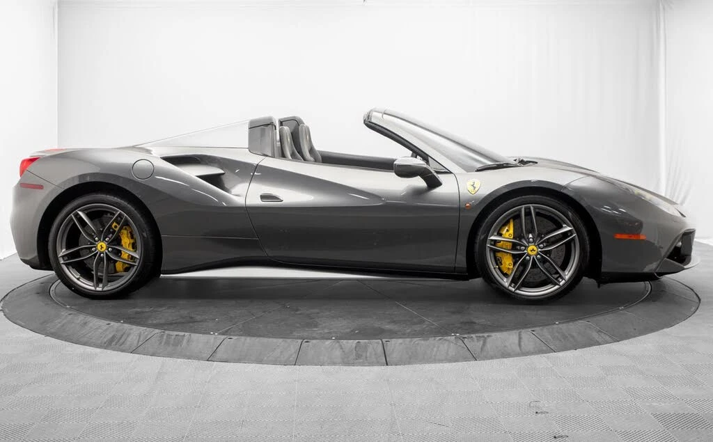 2017 Ferrari 488 Spider - Image 8 of 31