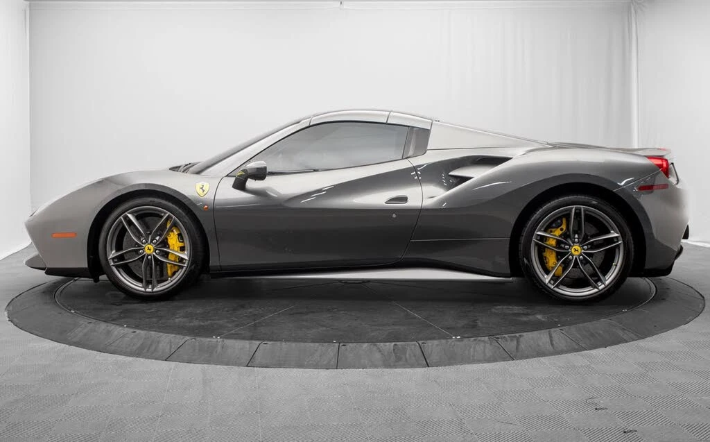 2017 Ferrari 488 Spider - Image 12 of 31
