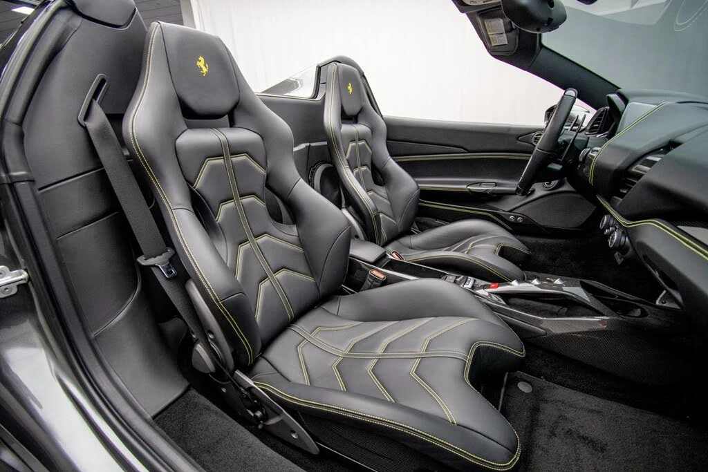 2017 Ferrari 488 Spider - Image 22 of 31