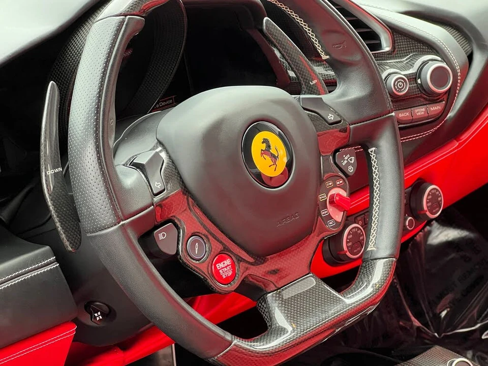 2017 Ferrari 488 Spider - Image 27 of 31