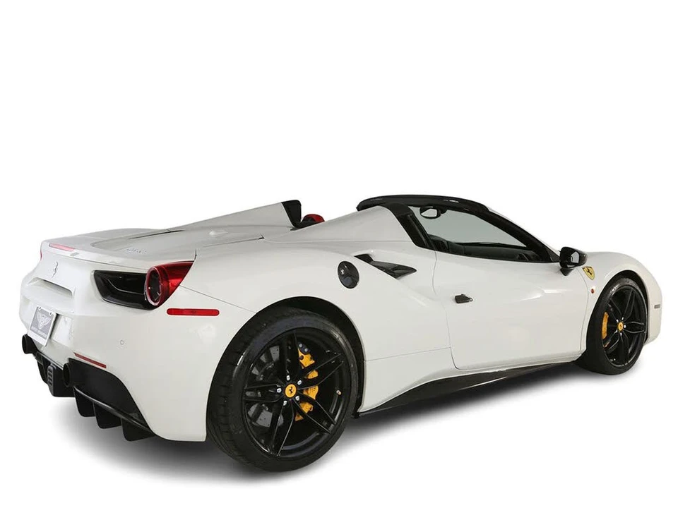 2017 Ferrari 488 Spider - Image 22 of 31