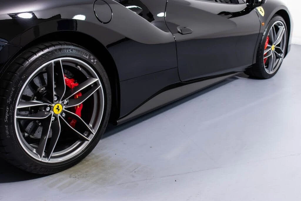 2017 Ferrari 488 Spider - Image 20 of 31