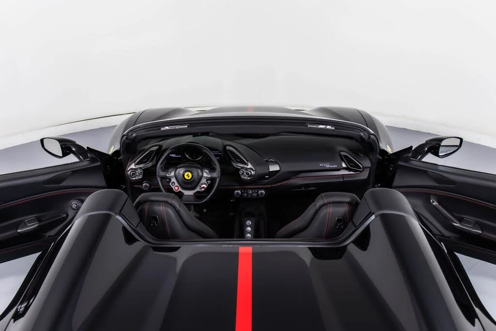 2017 Ferrari 488 Spider - Image 23 of 31