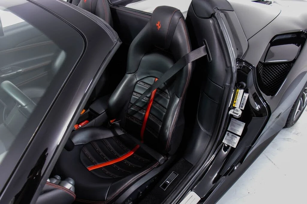 2017 Ferrari 488 Spider - Image 6 of 31