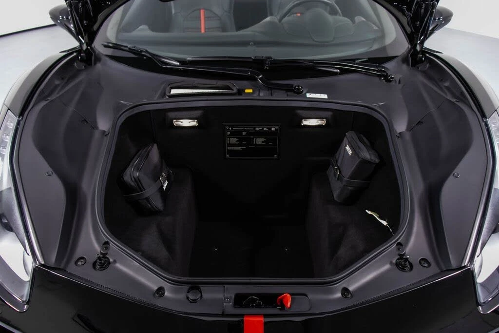 2017 Ferrari 488 Spider - Image 13 of 31