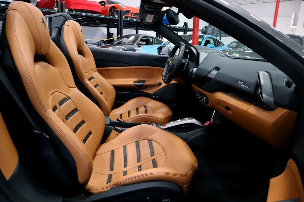 2017 Ferrari 488 Spider - Image 24 of 31