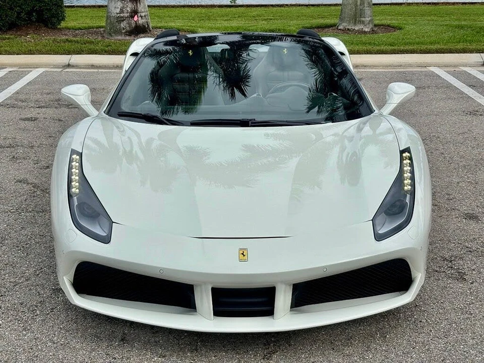 2017 Ferrari 488 Spider - Image 3 of 30