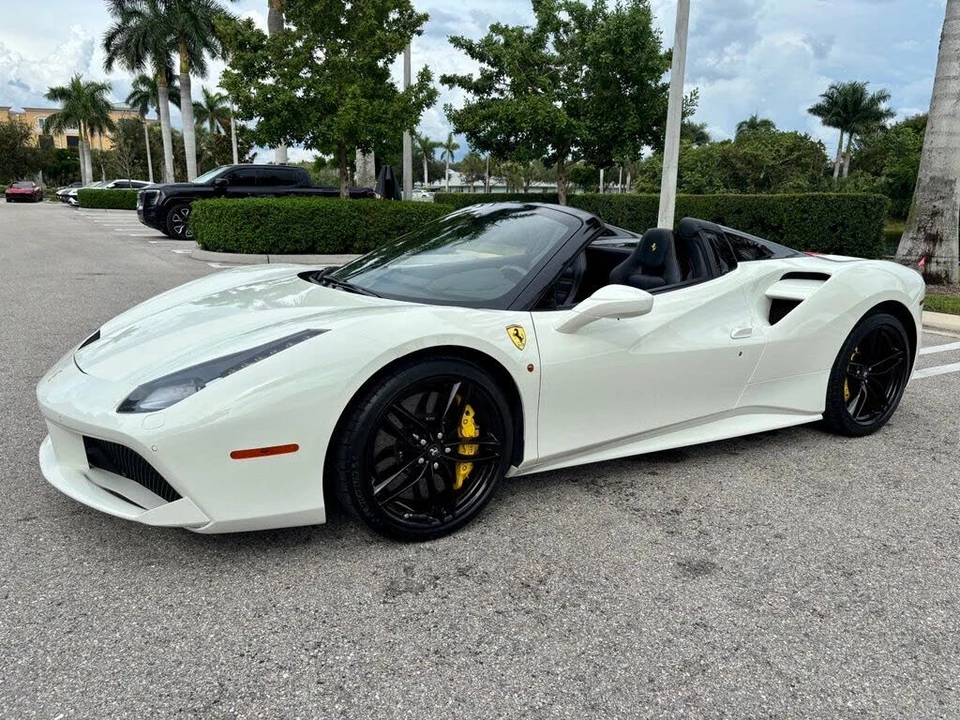 2017 Ferrari 488 Spider - Image 13 of 30