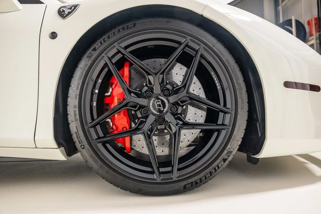 2017 Ferrari 488 Spider - Image 21 of 31