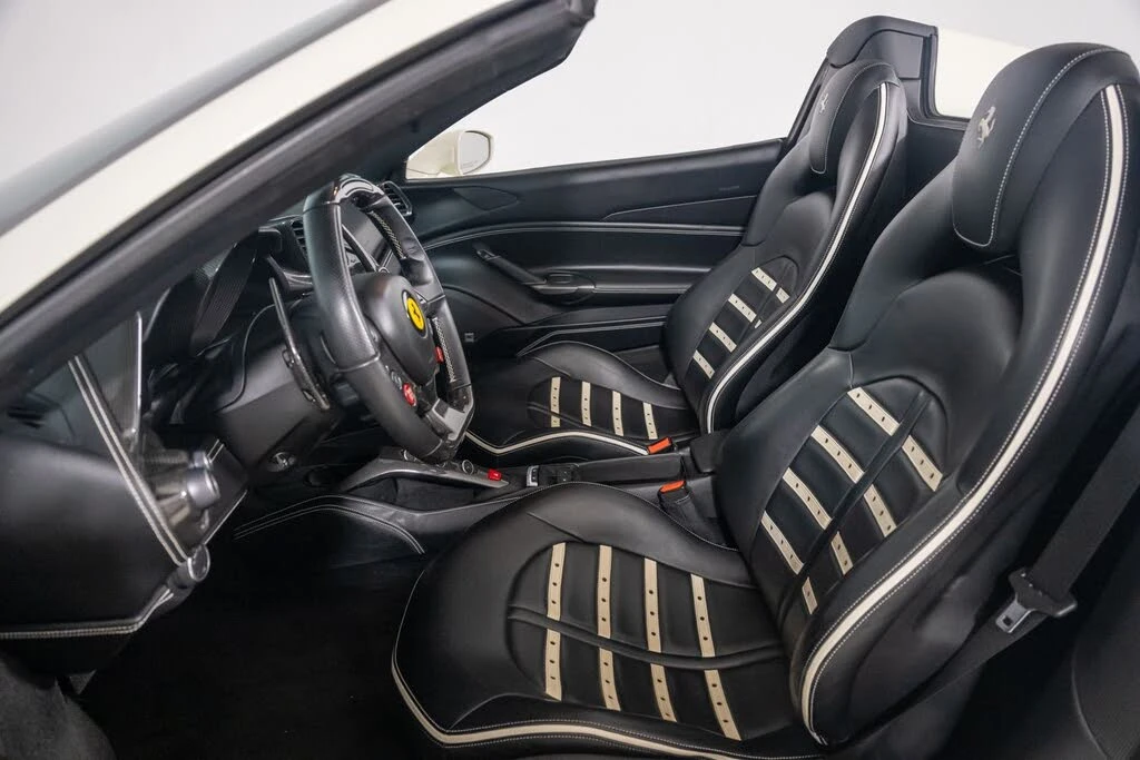 2017 Ferrari 488 Spider - Image 28 of 31