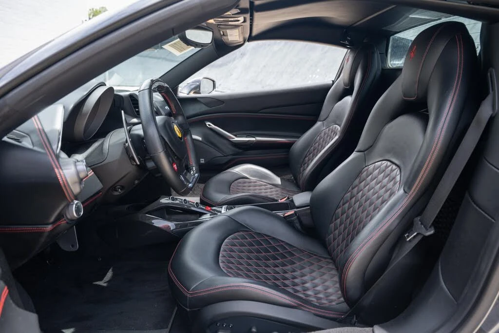 2017 Ferrari 488 Spider - Image 30 of 31