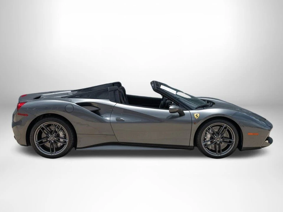 2017 Ferrari 488 Spider - Image 7 of 31