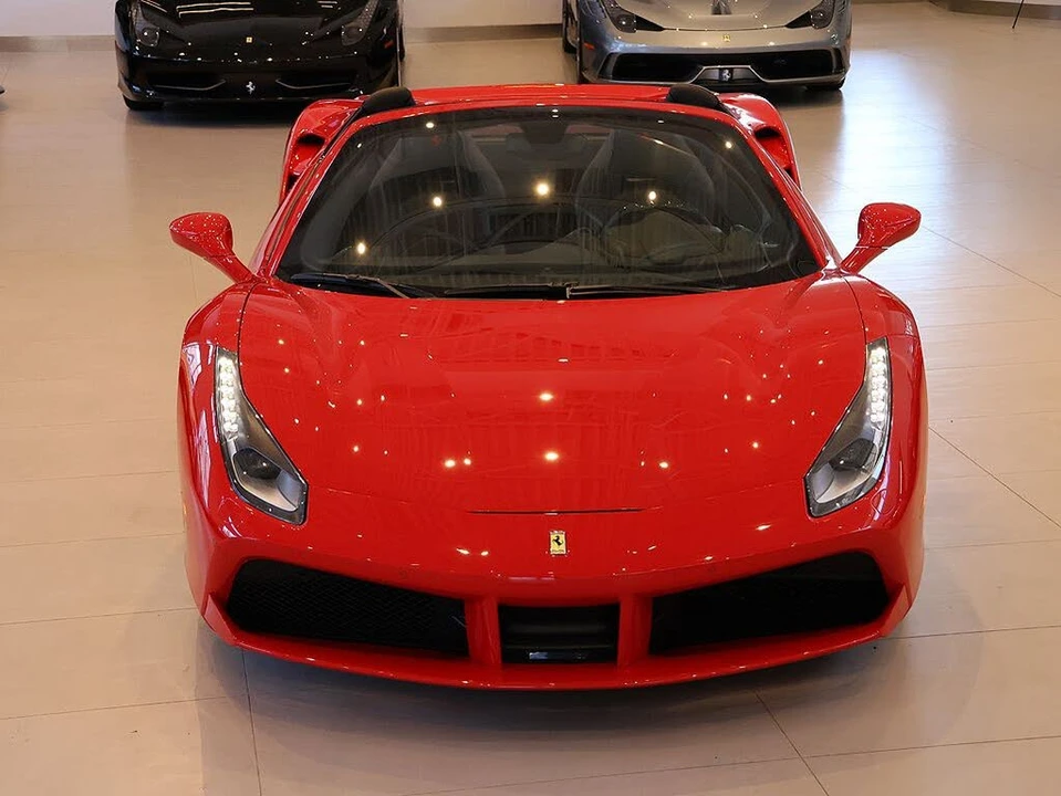 2017 Ferrari 488 Spider - Image 22 of 31