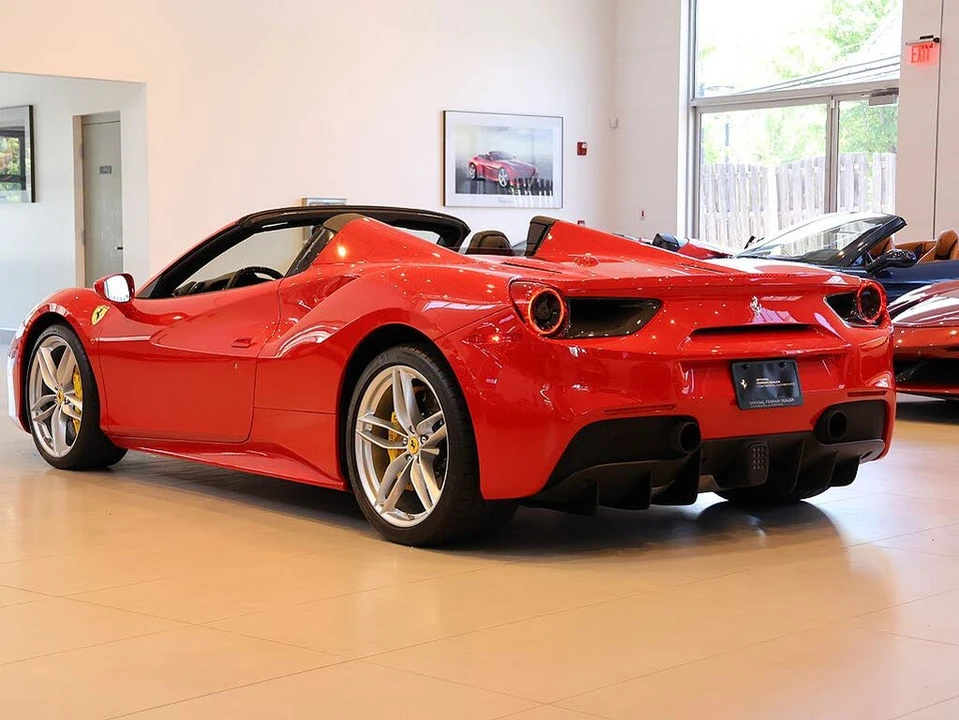 2017 Ferrari 488 Spider - Image 2 of 31