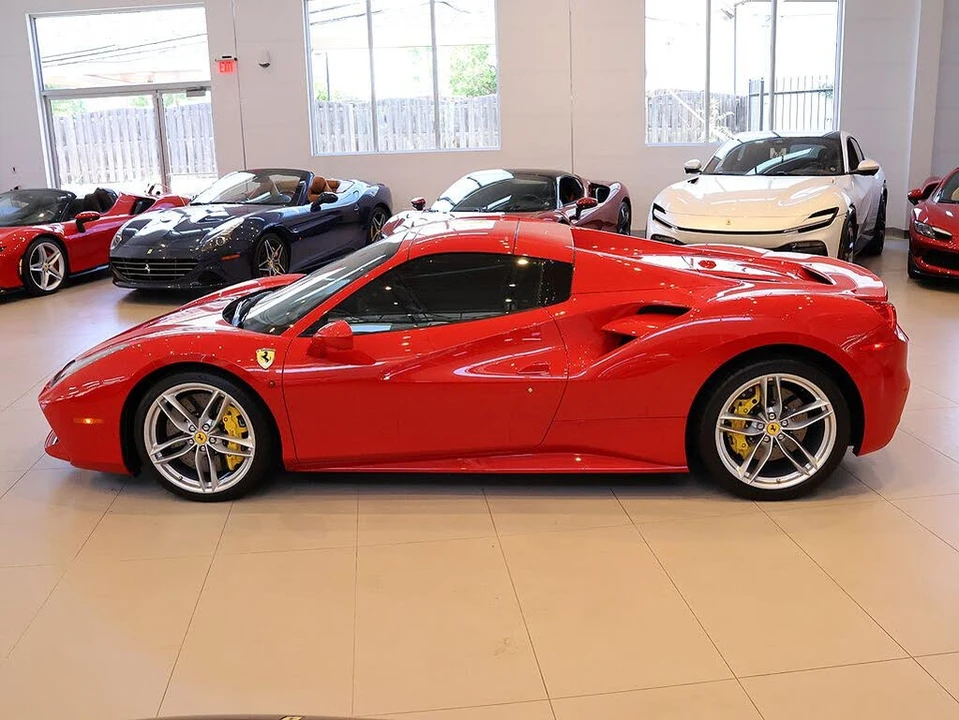 2017 Ferrari 488 Spider - Image 3 of 31