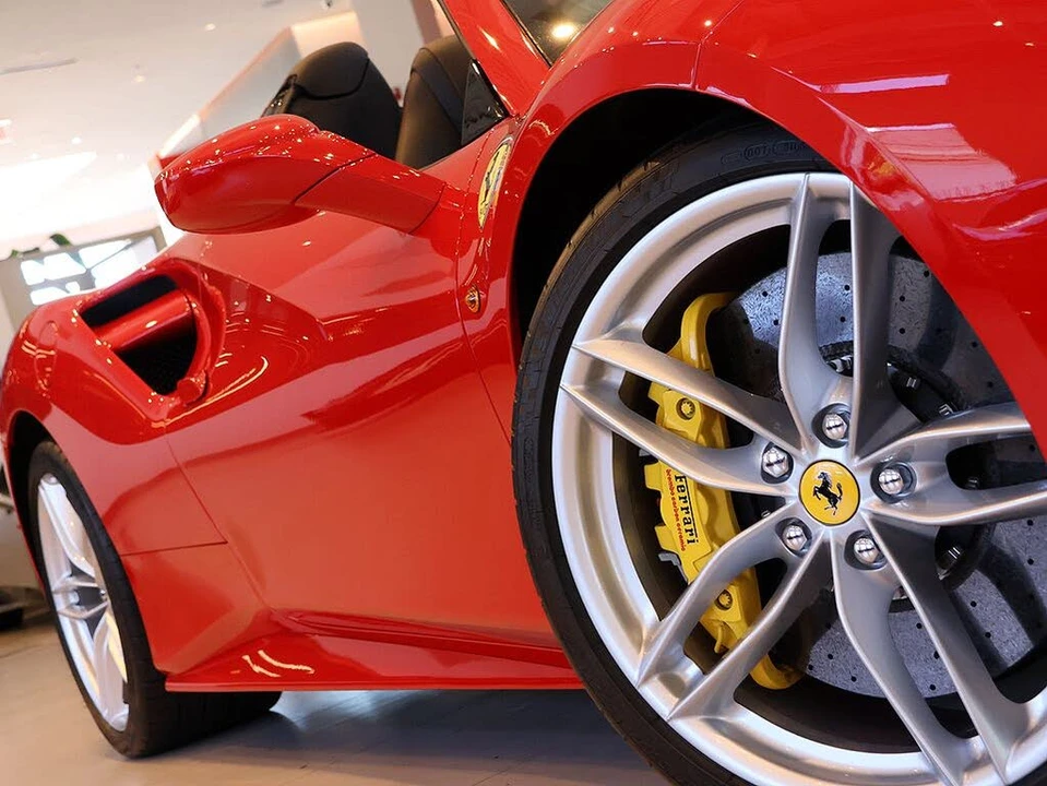 2017 Ferrari 488 Spider - Image 10 of 31