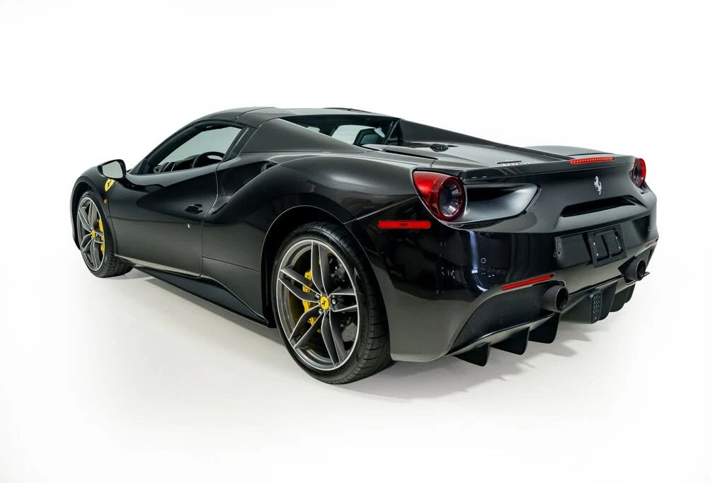 2017 Ferrari 488 Spider - Image 4 of 31