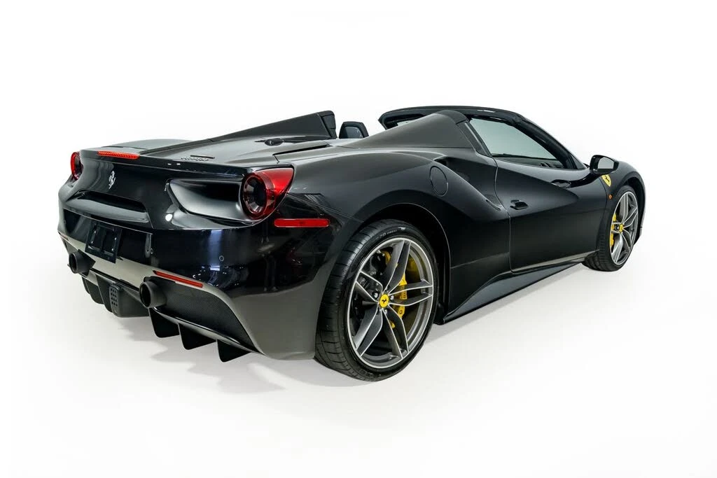 2017 Ferrari 488 Spider - Image 19 of 31