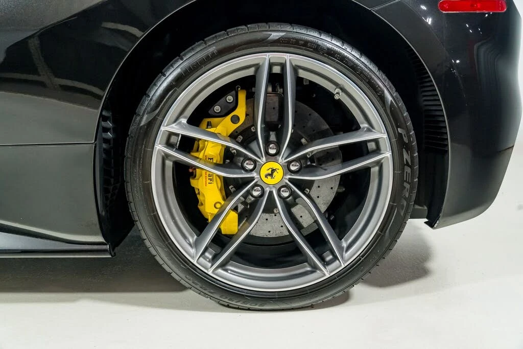 2017 Ferrari 488 Spider - Image 23 of 31