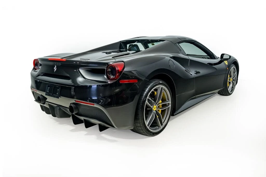 2017 Ferrari 488 Spider - Image 9 of 31