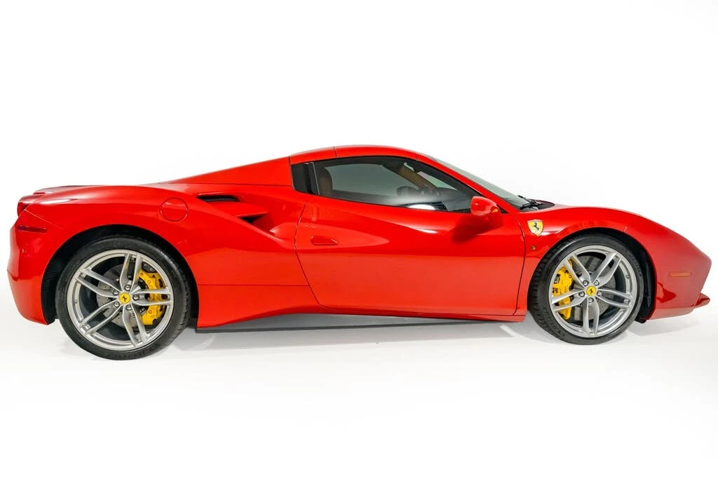2017 Ferrari 488 Spider - Image 10 of 31
