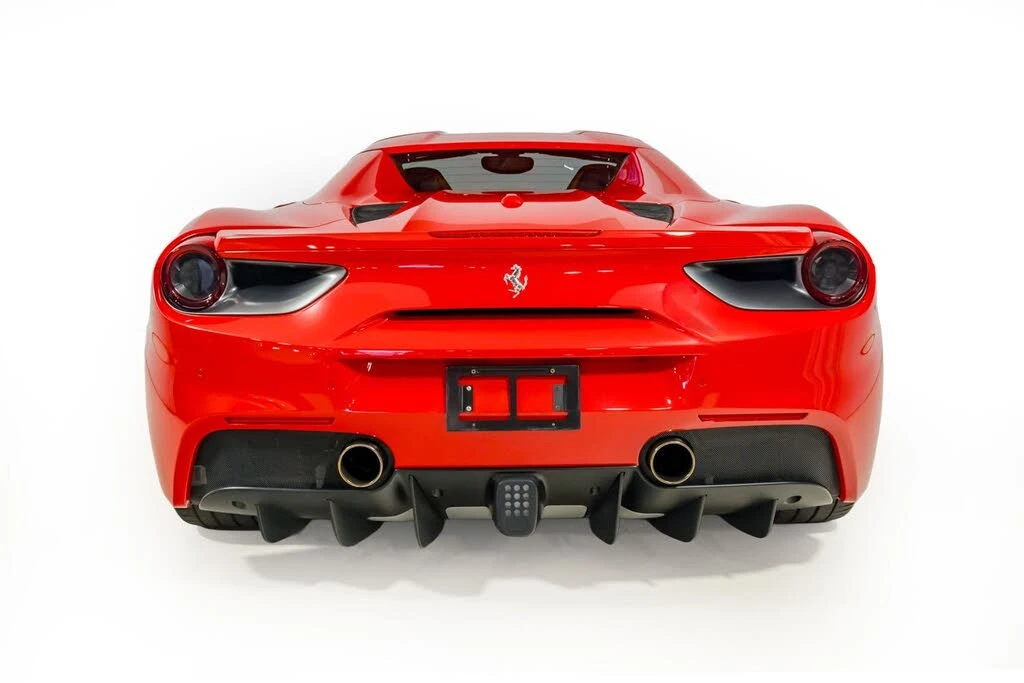 2017 Ferrari 488 Spider - Image 8 of 31