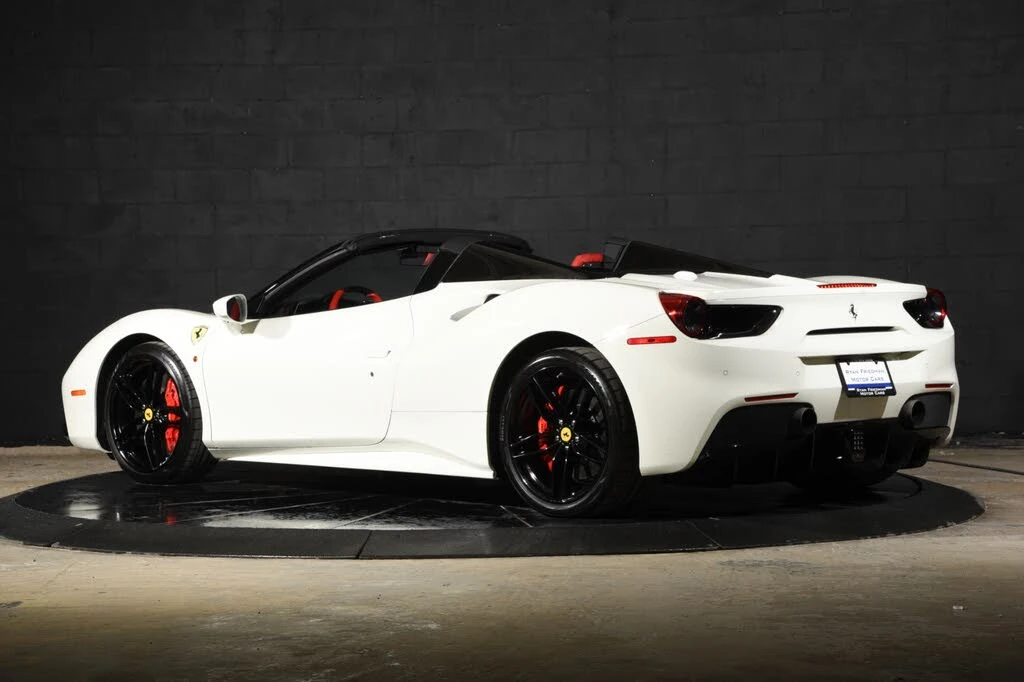2017 Ferrari 488 Spider - Image 17 of 31