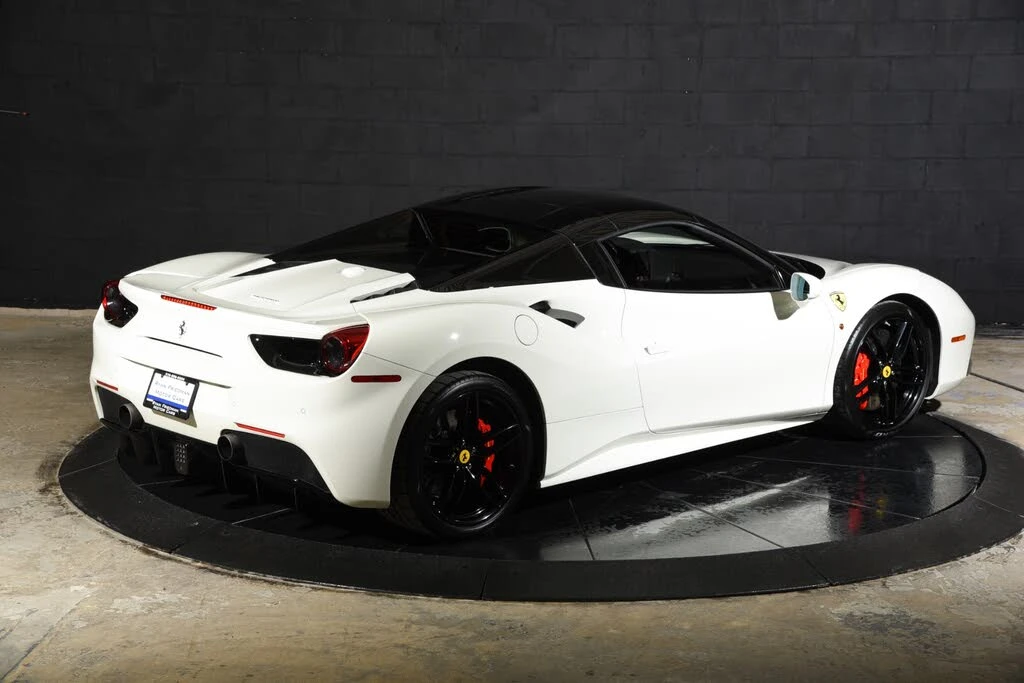 2017 Ferrari 488 Spider - Image 3 of 31