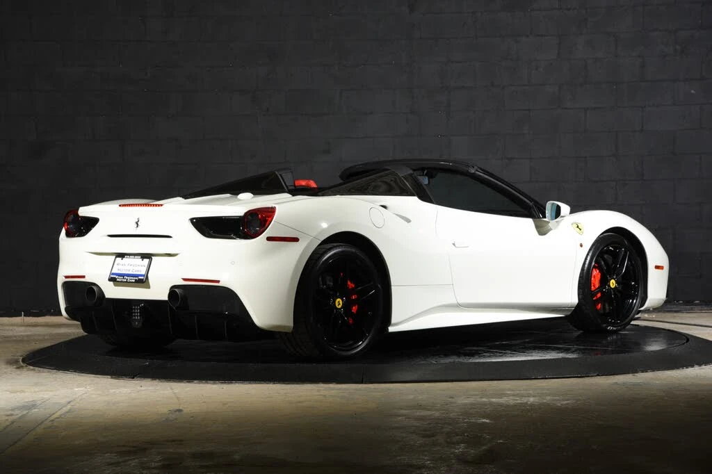 2017 Ferrari 488 Spider - Image 26 of 31