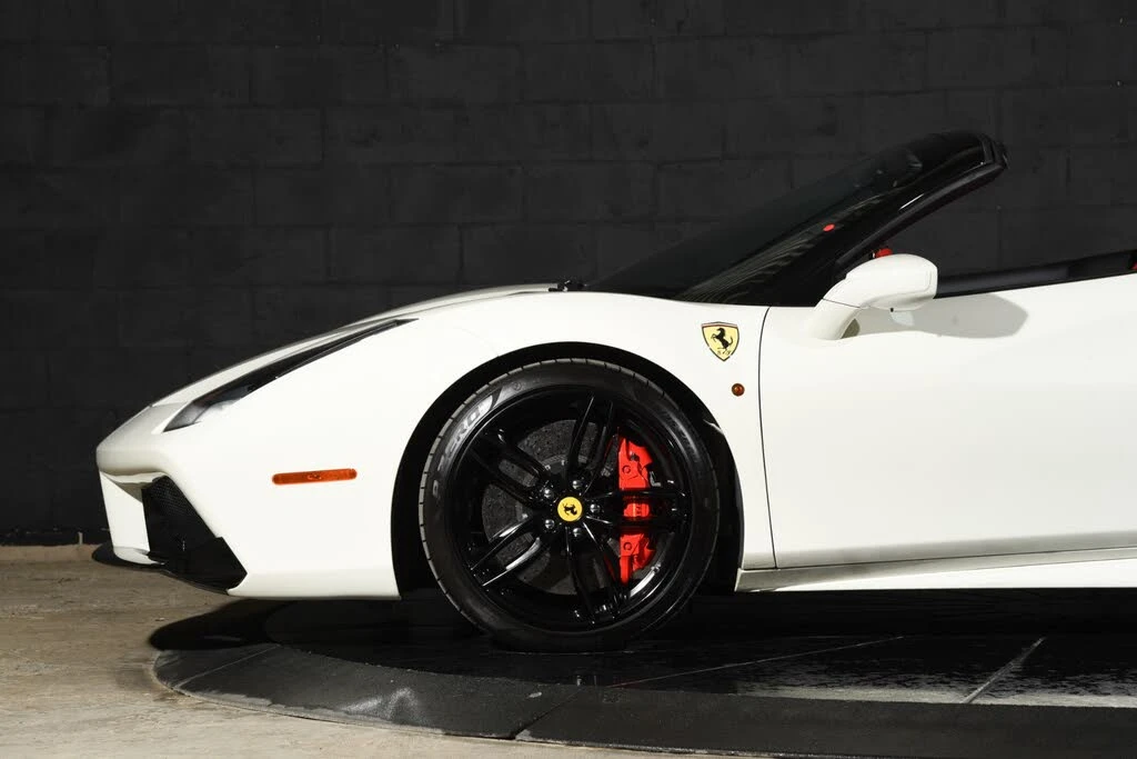 2017 Ferrari 488 Spider - Image 13 of 31