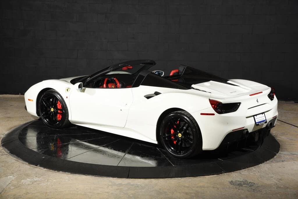 2017 Ferrari 488 Spider - Image 18 of 31