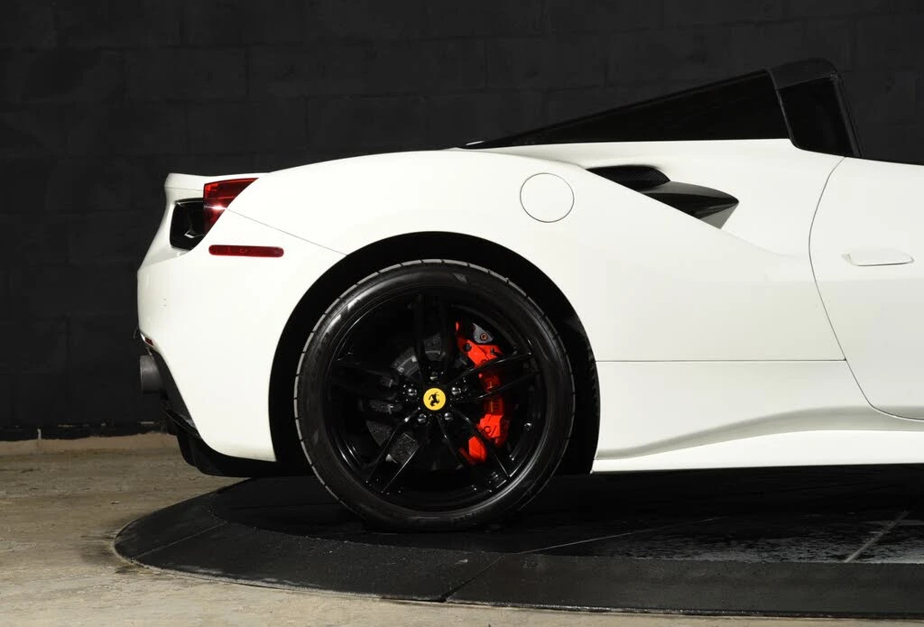 2017 Ferrari 488 Spider - Image 29 of 31