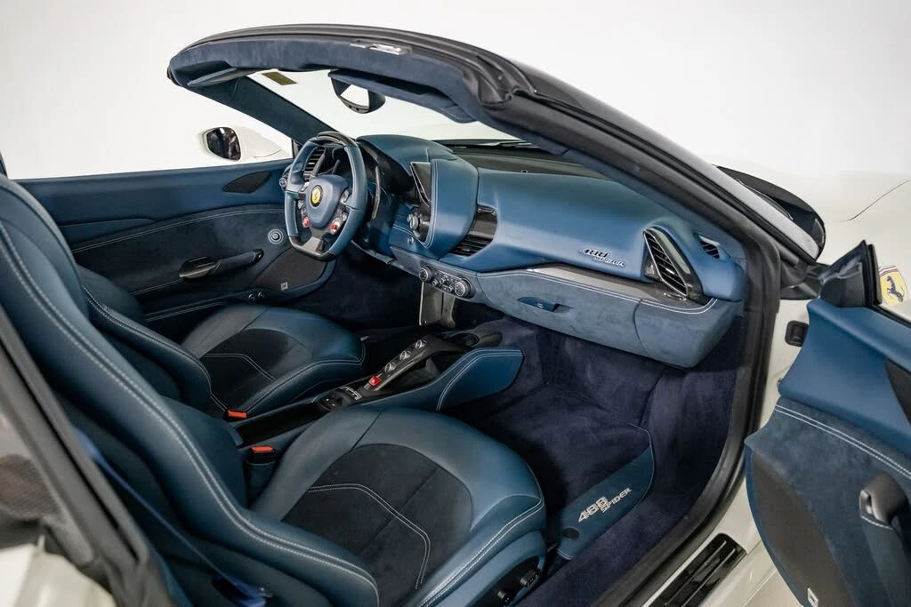 2017 Ferrari 488 Spider - Image 30 of 31