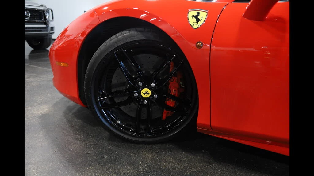 2017 Ferrari 488 Spider - Image 16 of 31