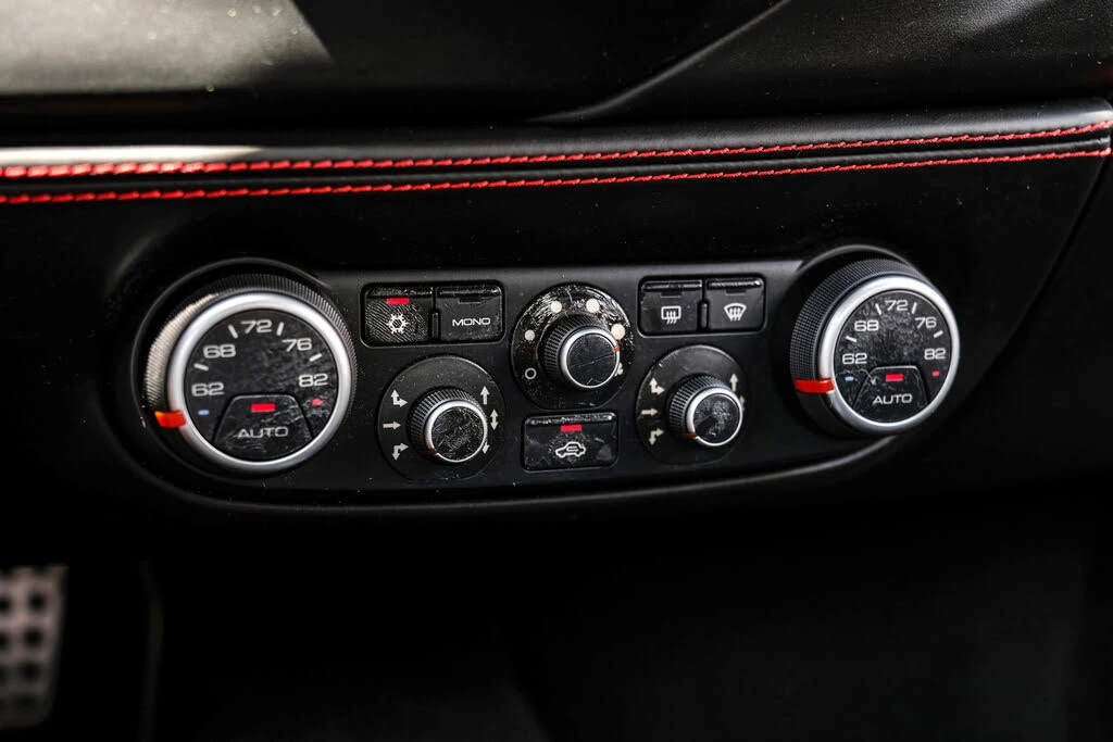 2017 Ferrari 488 Spider - Image 27 of 31