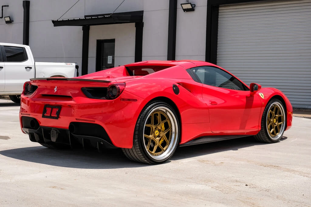 2017 Ferrari 488 Spider - Image 10 of 31