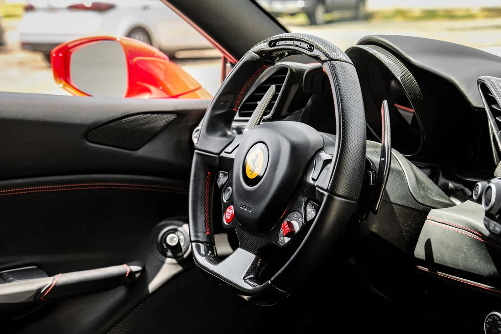 2017 Ferrari 488 Spider - Image 14 of 31