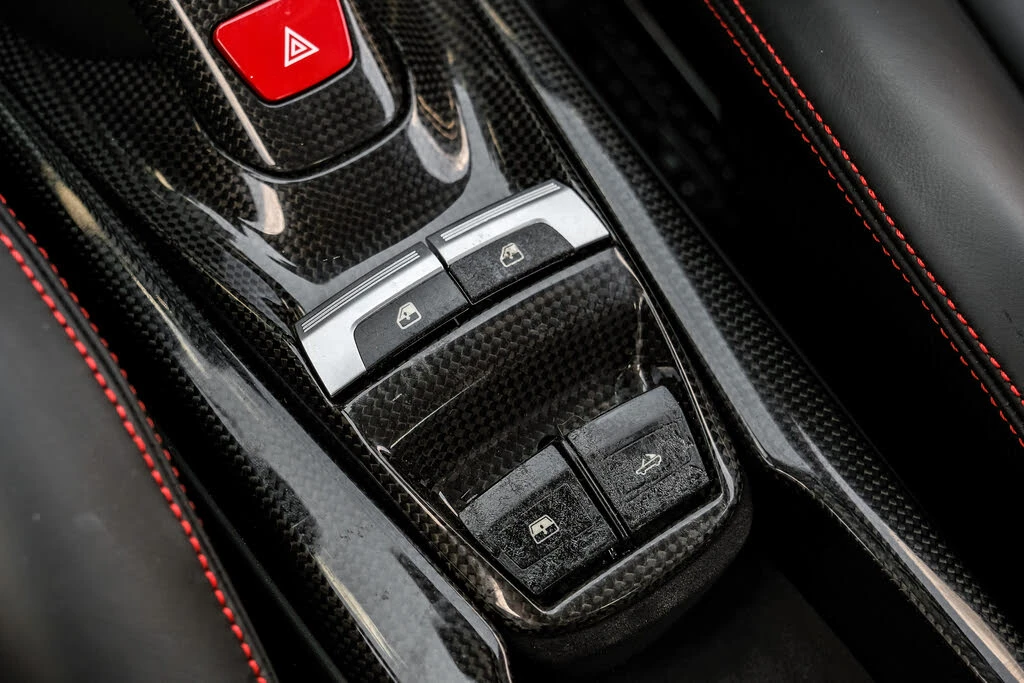 2017 Ferrari 488 Spider - Image 25 of 31