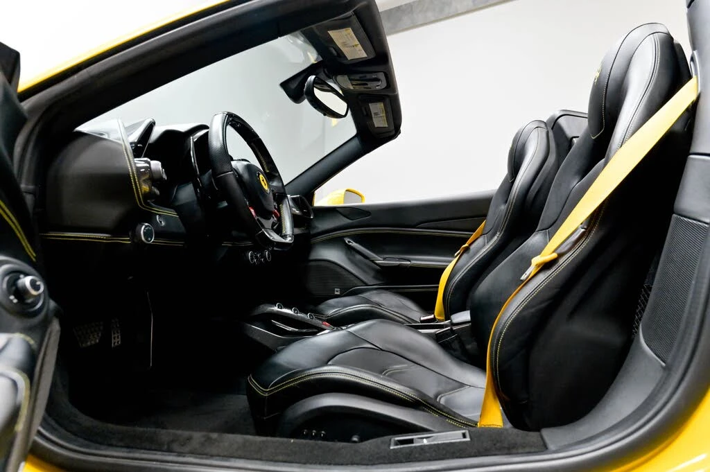 2017 Ferrari 488 Spider - Image 9 of 31