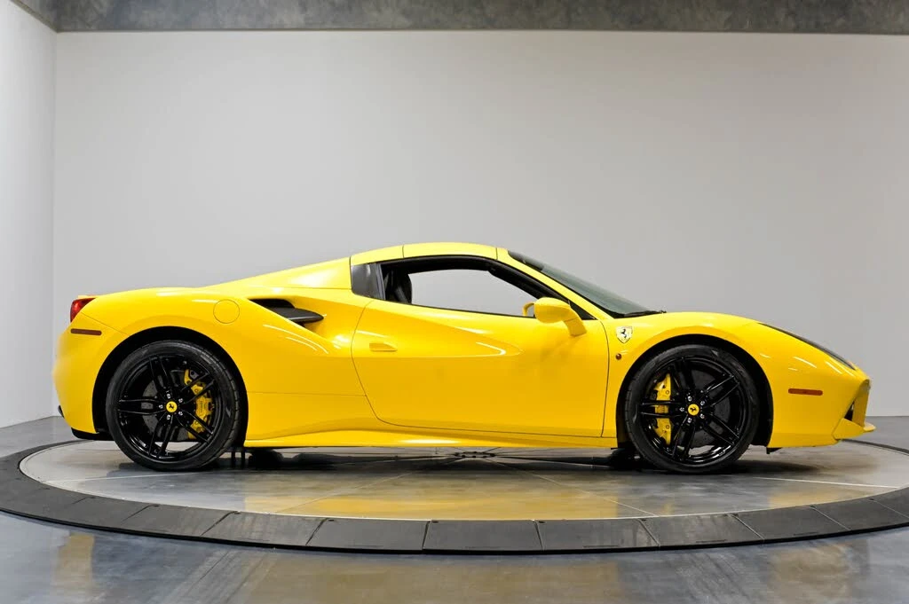 2017 Ferrari 488 Spider - Image 26 of 31
