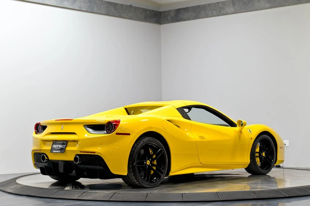 2017 Ferrari 488 Spider - Image 22 of 31