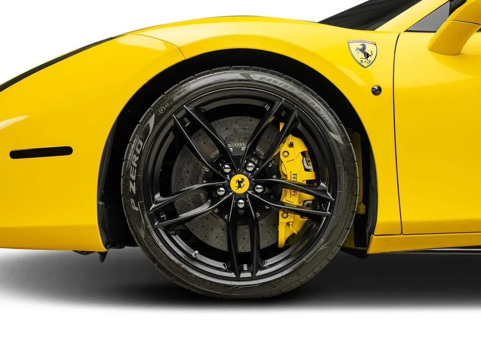 2017 Ferrari 488 Spider - Image 21 of 31